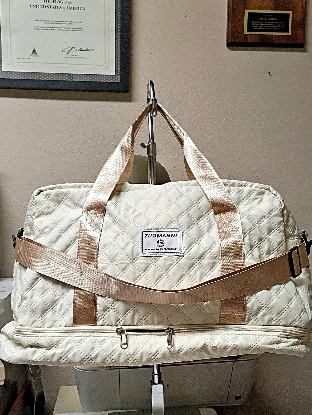 ZUOMANNI Quilted Travel Duffel Bag White